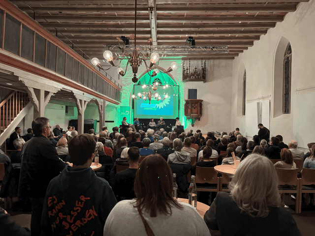 Volles Haus in der Nürtinger Kreuzkirche