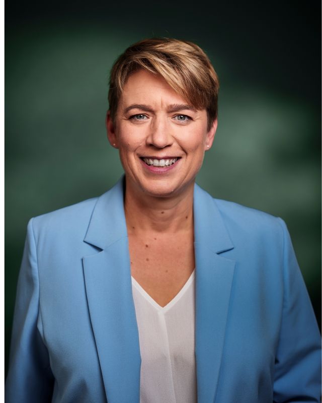 Podium GEW Esslingen mit Andrea Lindlohr MdL